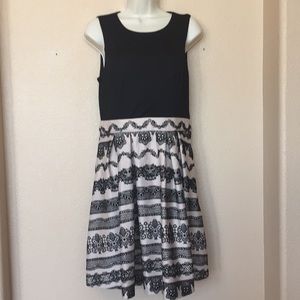 Elle black tan skater fit & flair dress SZ 10 NWT